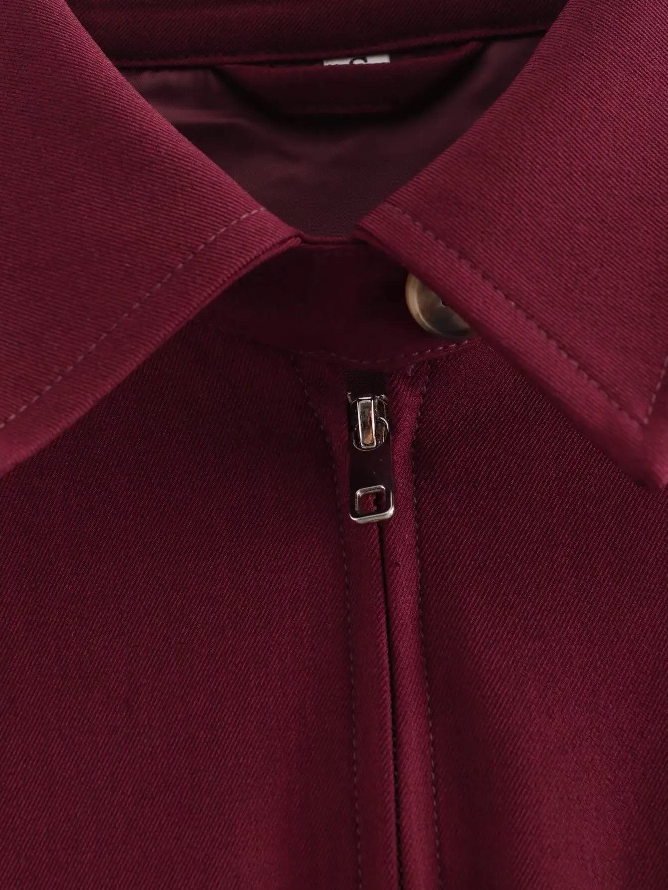 CHAQUETA DE LONA BURDEOS CON CREMALLERA