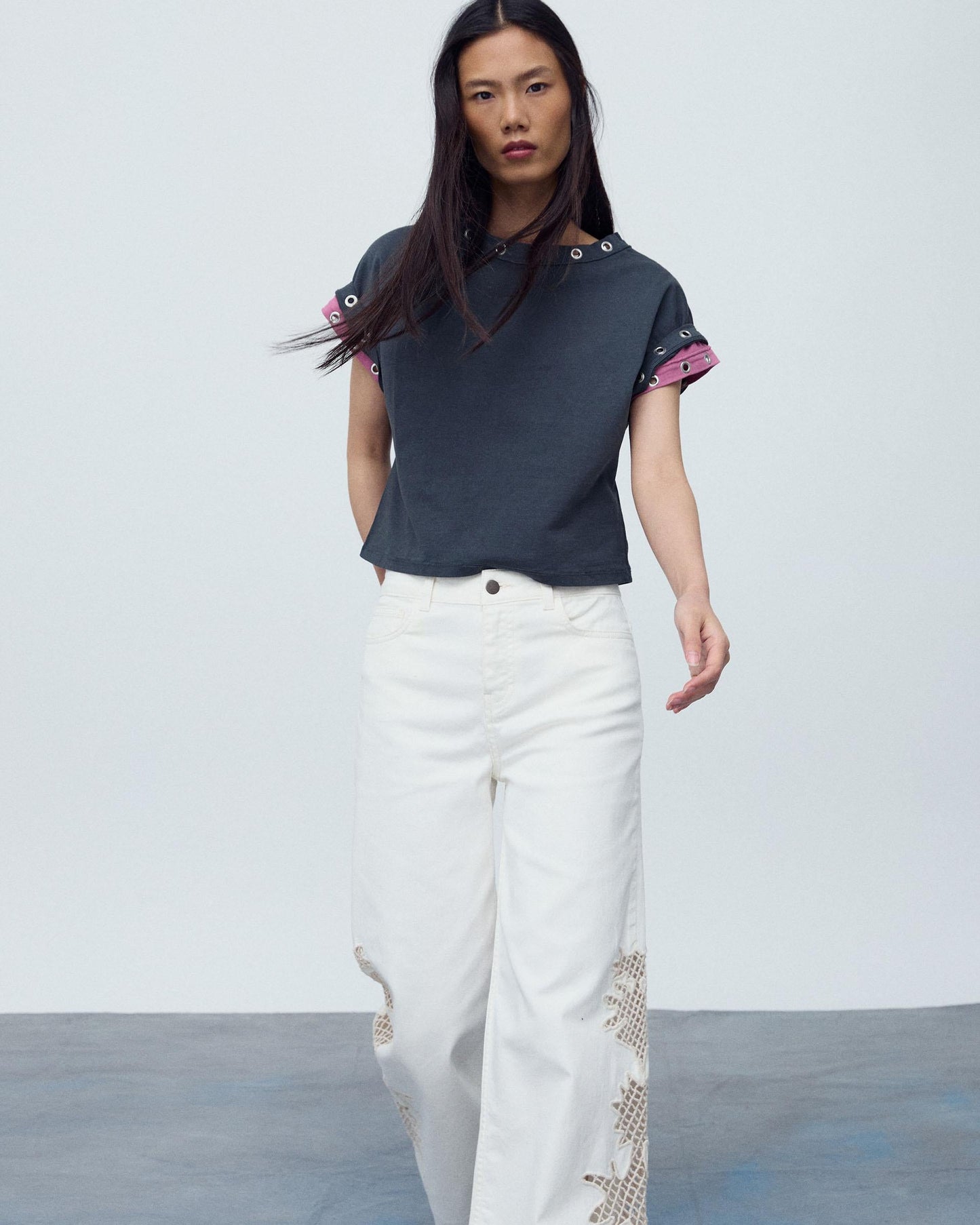 PANTALON DETALLE CROCHET BLANCO