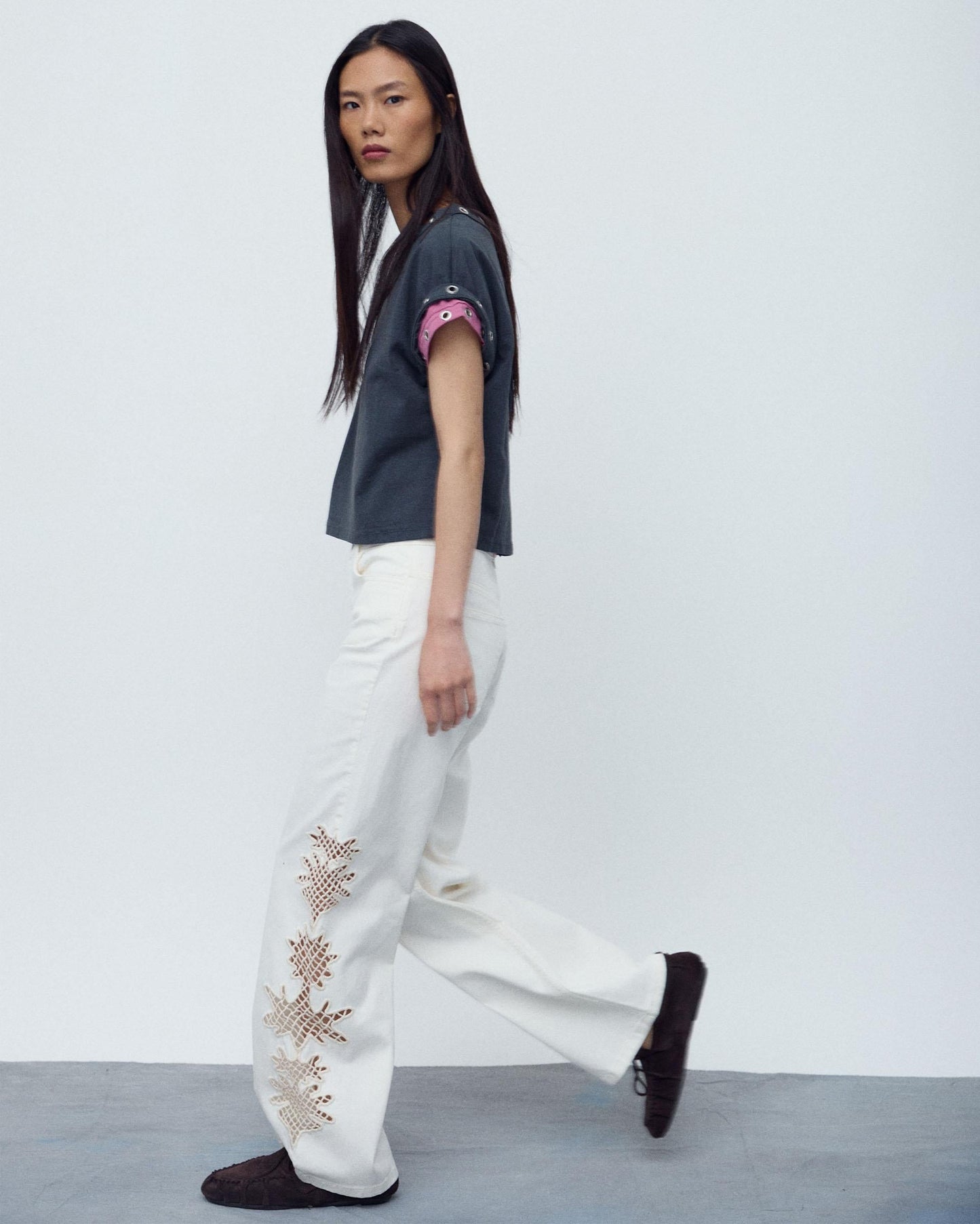 PANTALON DETALLE CROCHET BLANCO