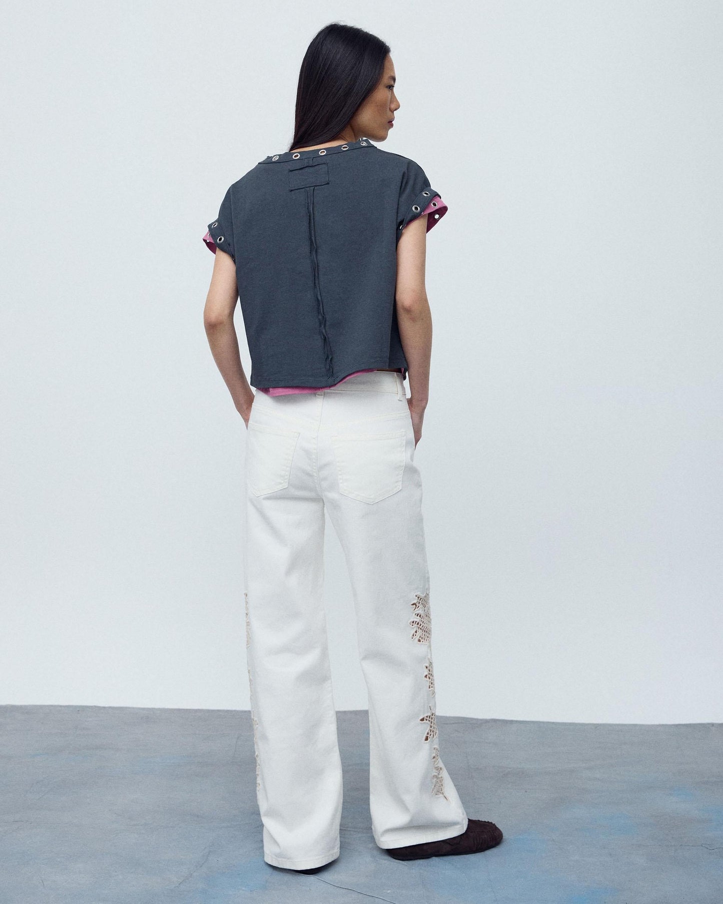 PANTALON DETALLE CROCHET BLANCO