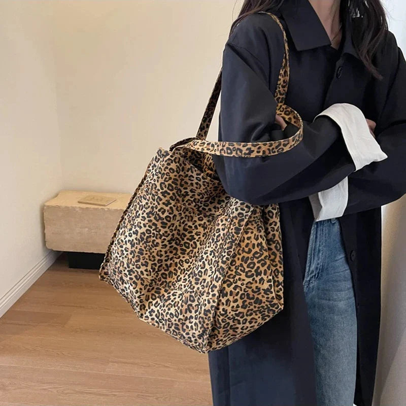 BOLSO DE LONA CON ESTAMPADO DE LEOPARDO