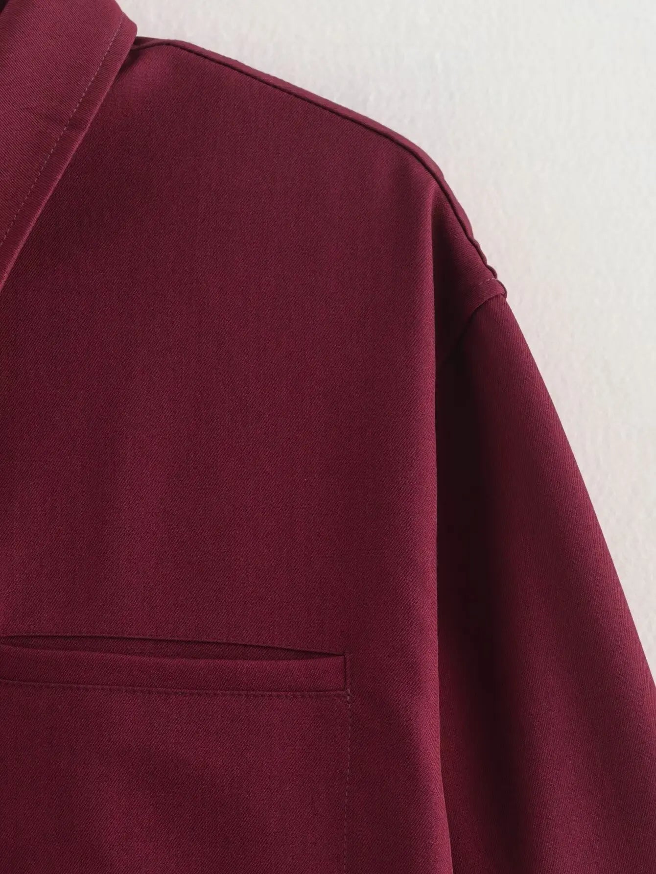CHAQUETA DE LONA BURDEOS CON CREMALLERA