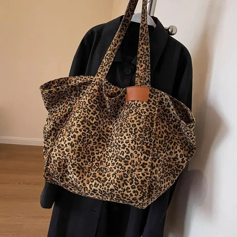 BOLSO DE LONA CON ESTAMPADO DE LEOPARDO