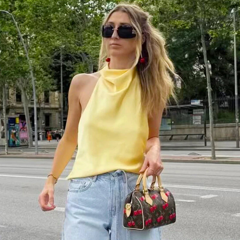 TOP DE SATEN CON CUELLO HALTER