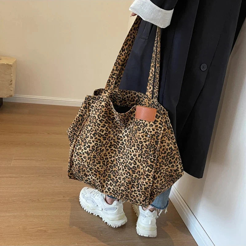BOLSO DE LONA CON ESTAMPADO DE LEOPARDO